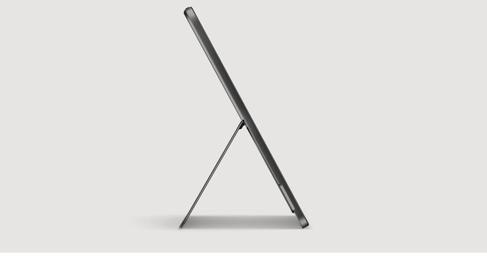 En öppen Surface Pro med tangentbord och skärm i Microsofts officiella produktbild.
