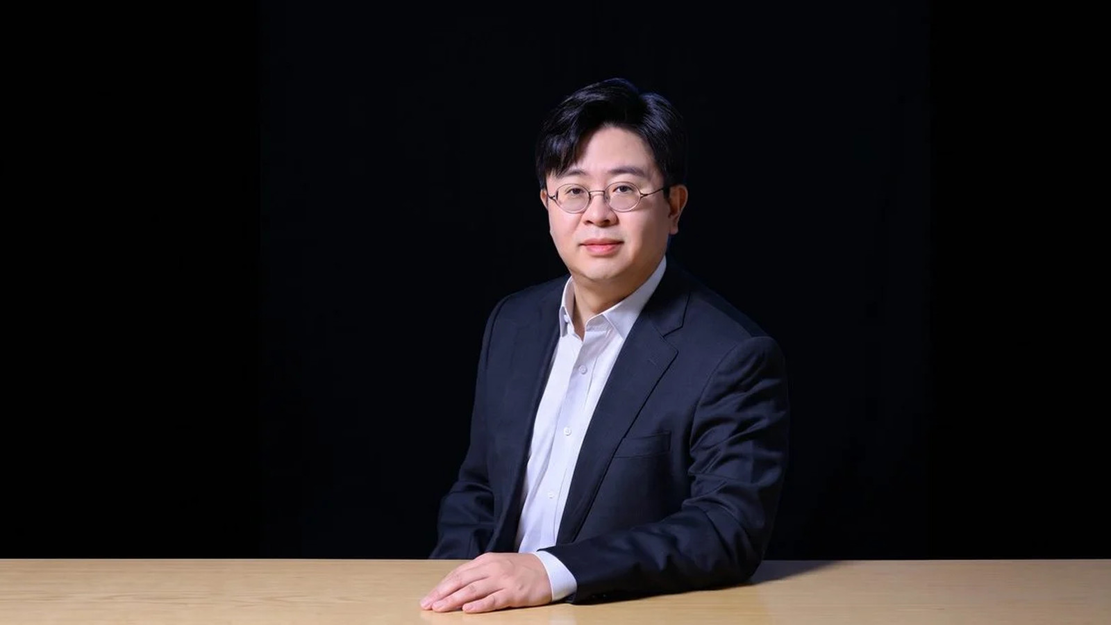 En Samsung-chef syns i en bild om företagets AI RAN-projekt